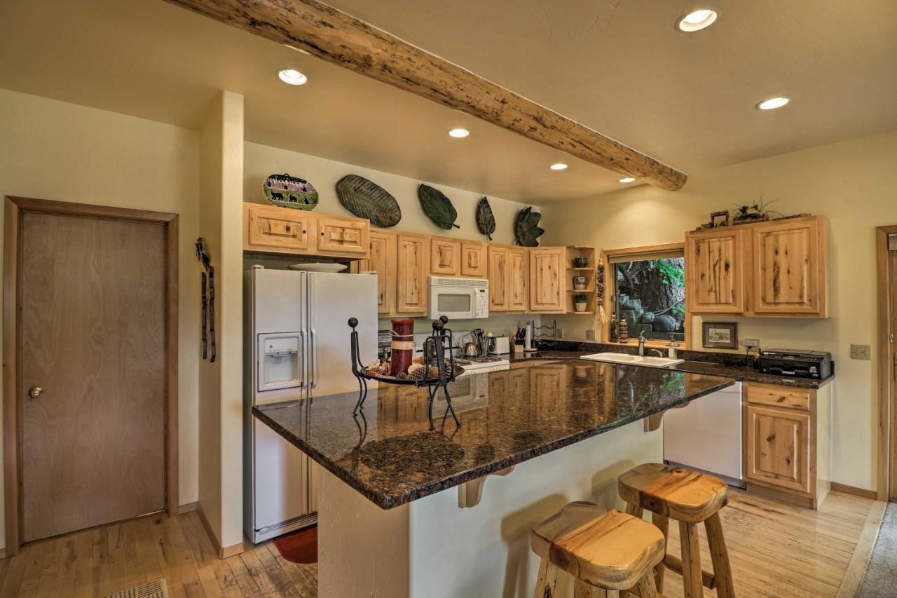 Rustic Home On Whitefish Mountain, Near Ski Run! エクステリア 写真