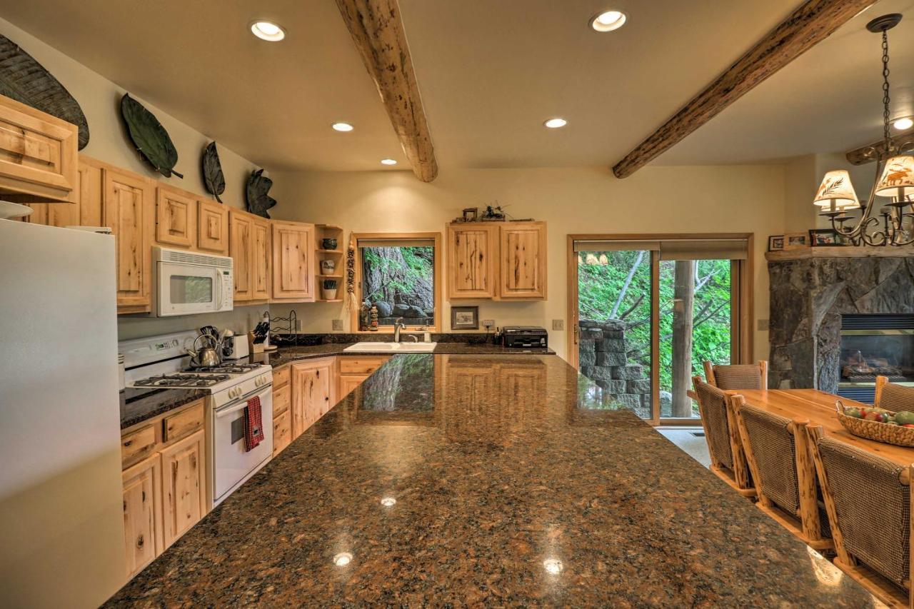 Rustic Home On Whitefish Mountain, Near Ski Run! エクステリア 写真